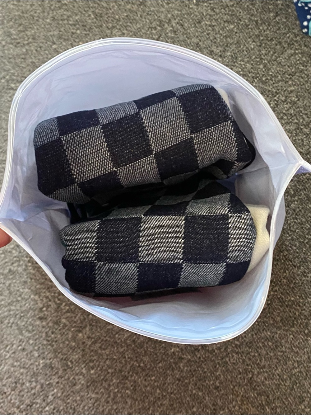 Bambora Checkered Side Sling Carrier - Picture 3 of 3